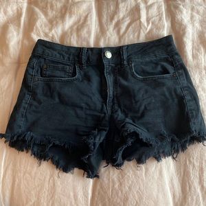 AMERICAN EAGLE BLACK JEAN SHORTS